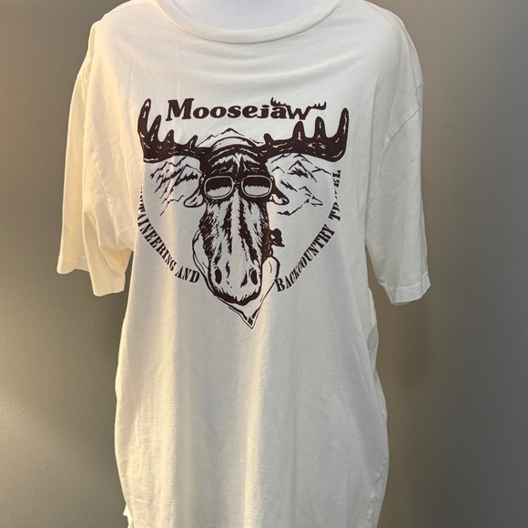 Moosejaw Graphic White T-Shirt - Unisex - Picture 1 of 5